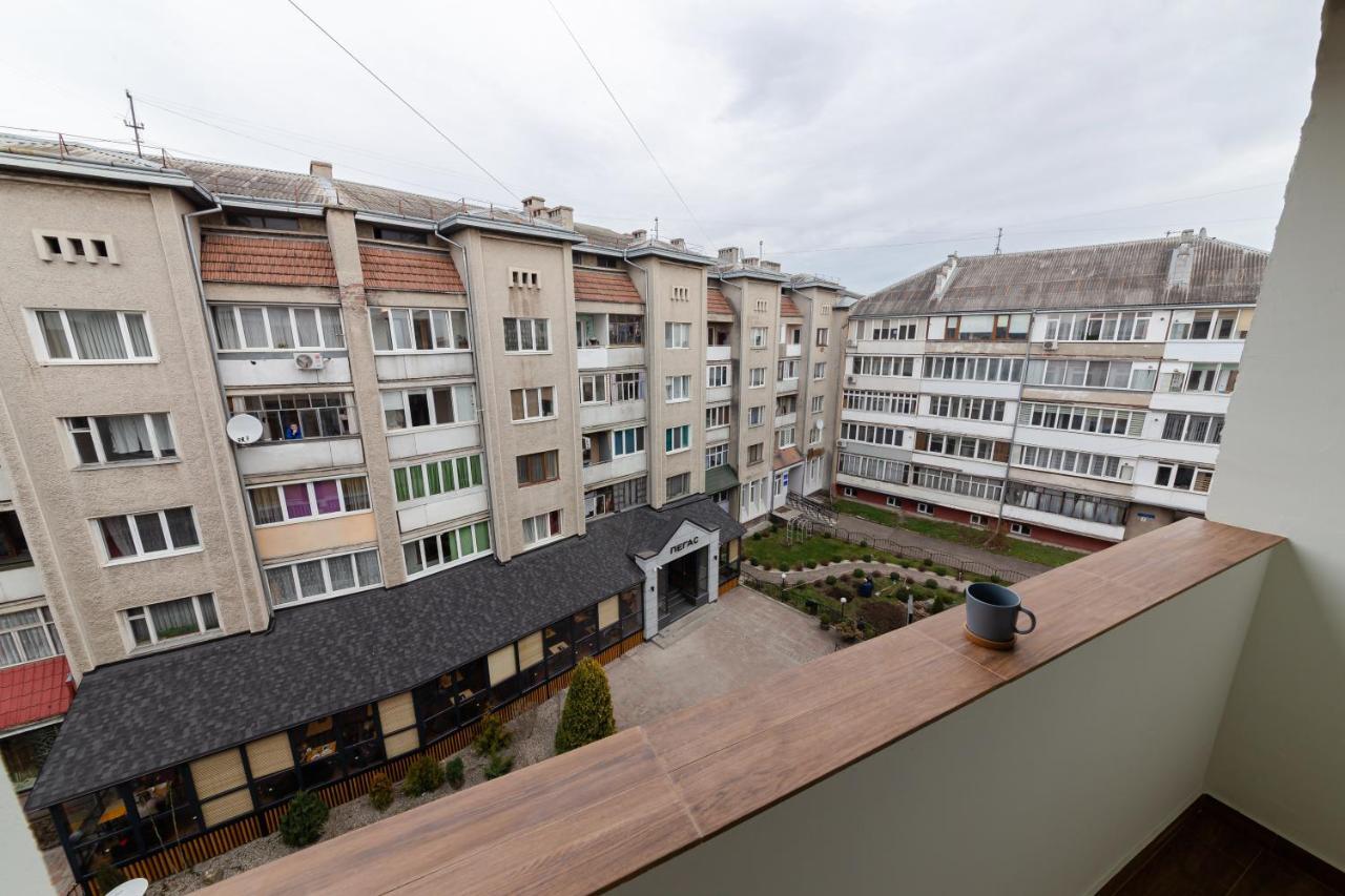Roof Rooms Iwano-Frankiwsk Zewnętrze zdjęcie